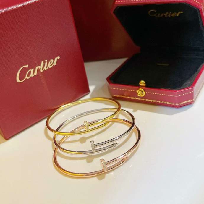 Picture of Cartier Bracelet _SKUCartierbracelet03cly161191